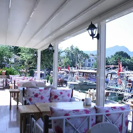 Palmyra Hotel 3*